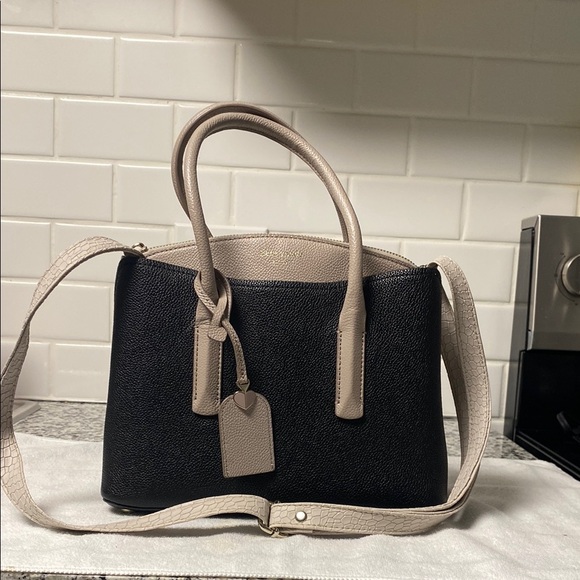 kate spade Handbags - Kate Spade shoulder bag